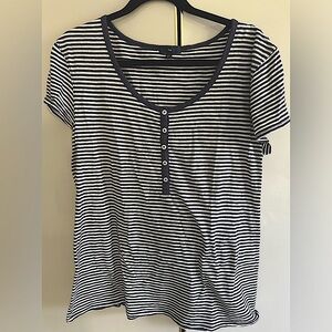 Old Navy top